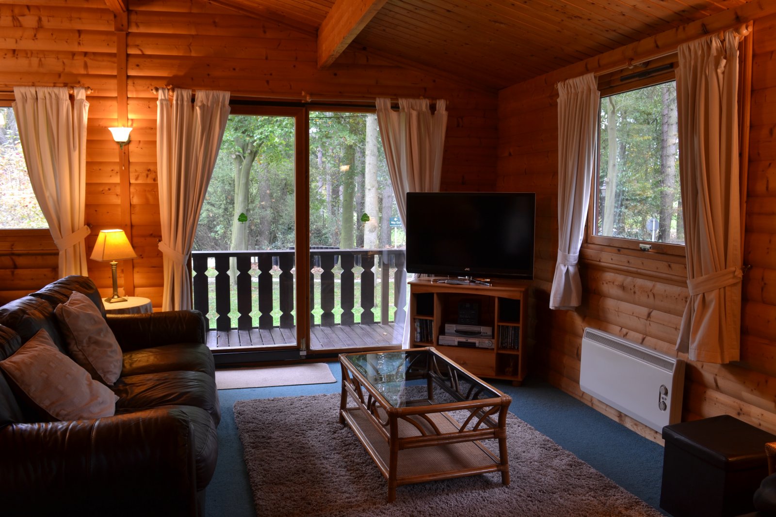 Scandinavian Lodge Lincolnshire Log Cabins Luxury Lodges at Kenwick