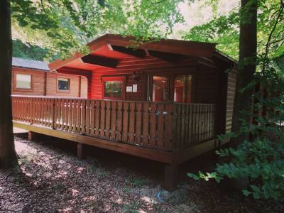 Partly covered veranda with hot tub